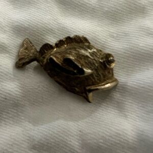 Anglerfish Pin Puffer Fish Brooch Vintage Gold Tine 3D
